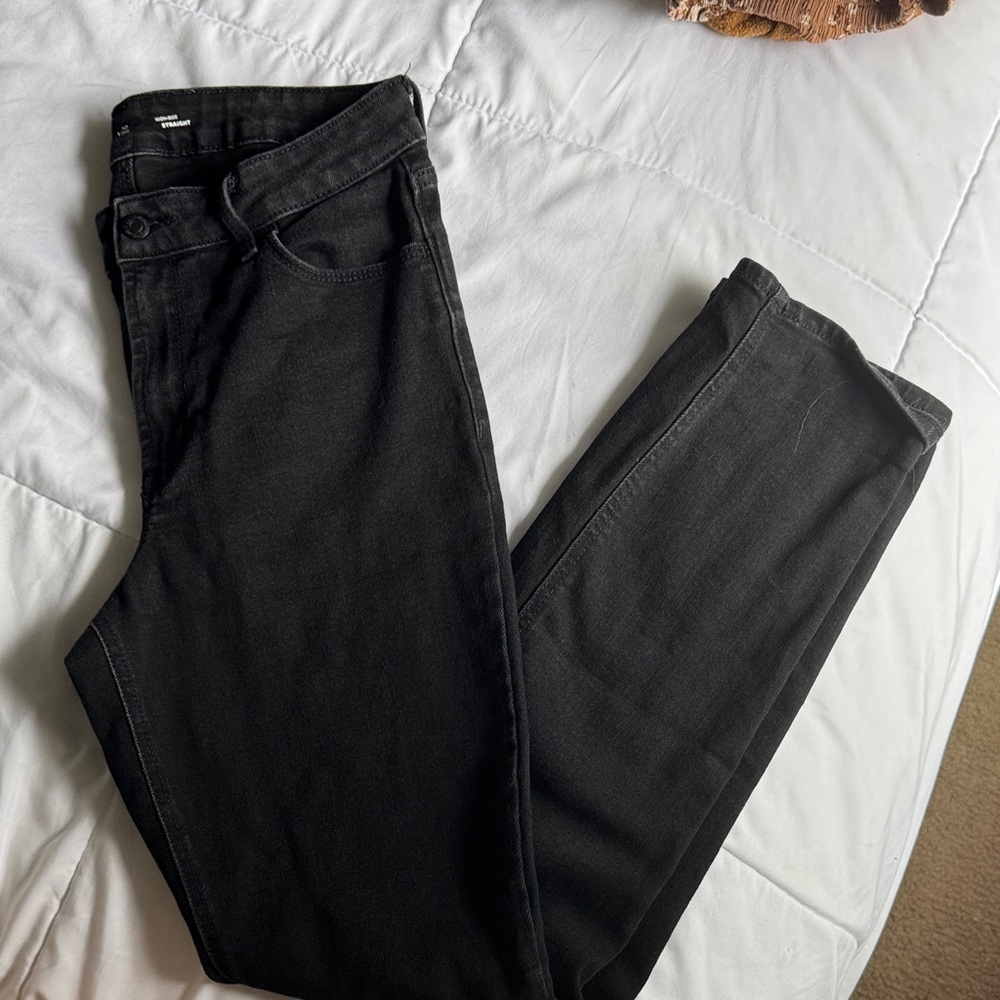 Old Navy Women's Black Straight Leg Jeans